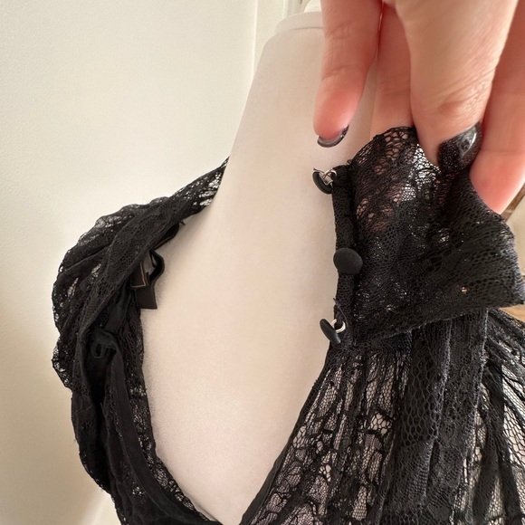 BCBG lace dress with slip, size S - Picture 6 of 8